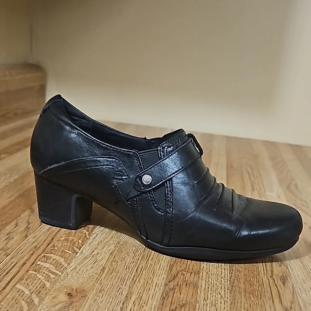 Clark's Artisan Short Slip On Booties Shoes 7.5W - Picture 6 of 16
